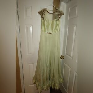 Elegant Green Evening Gown